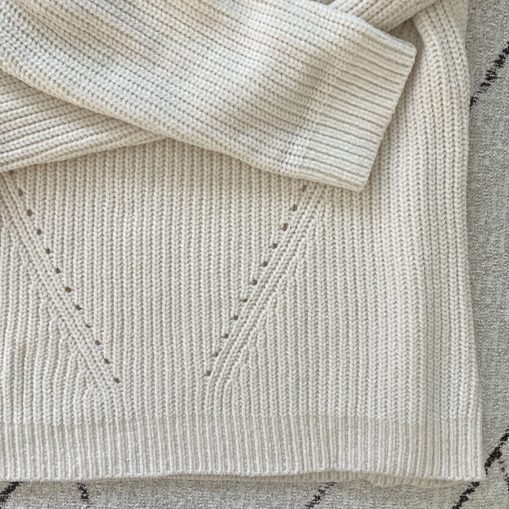Altar’d State Sweater - Picture 4 of 7